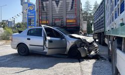 Sivas'ta ‘dur' ihtarına uymadı, tırın altına girdi!