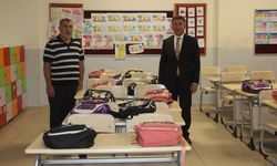 Zara Belediyesi'nden öğrencilere çanta ve kırtasiye seti