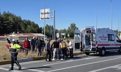 Sivas'ta otomobiller çarpıştı! 2 kişi ağır yaralı