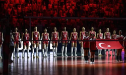 Filenin Sultanları Avrupa’da Finalde! Sırbistan’ı Set Vermeden Geçtiler