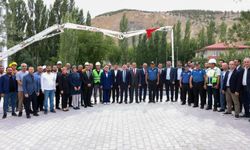 Gürün'de Öğretmenevi ve İlçe Emniyet Müdürlüğü Hizmet Binalarının Temeli Atıldı
