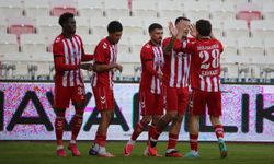 Sivasspor’dan Sivas’ta Gol Şovu! Pendikspor’u 4-1 Mağlup Etti