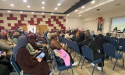Sivas’ta kursiyerlere kanserde erken teşhisin önemi anlatıldı