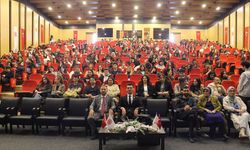 Sivas'ta Dijital Dünyanın Riskleri ve Hukuki Sonuçları Ele Alındı