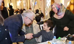 Sivas'ta Kalpleri Isıtan Buluşma! 500 Kişi Aynı Sofrada Baş Tacı Edildi!