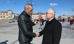 Vali Yılmaz Şimşek’ten İstasyon Caddesi’nde Ramazan Ziyareti