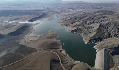 Kuraklığın vurduğu Sivas'ta geniş bir alanda sulu tarım kısıtlandı