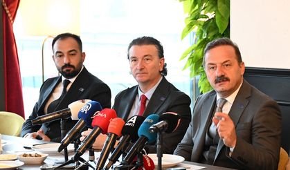 "Görev bilinciyle hareket etmeyenler bizimle yol yürüyemeyecekler"