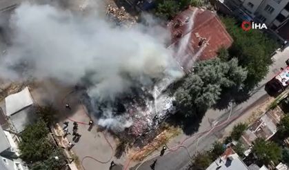 Sivas Gültepe Mahallesi’nde Atık Yangını! Dumanlar Gökyüzünü Kapladı