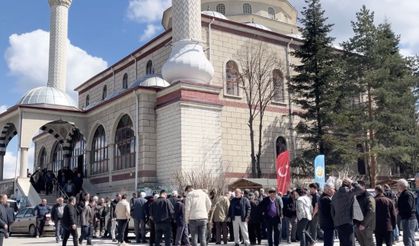 2 Bin Fidan Dakikalar İçinde Tükendi