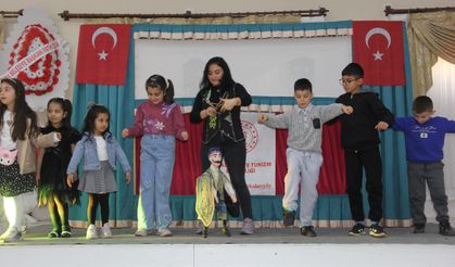 Çocuklar Sivas'ın Zara İlçesindeki Bu Festivale Akın Etti