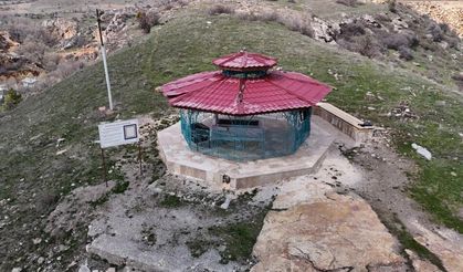 Sivas Soğuk Çermik Ahmed-i Turan Gazi Türbesi Hakkında Her Şey