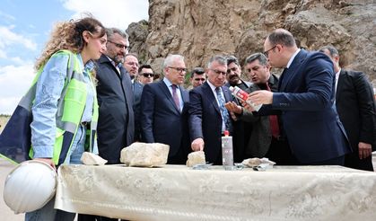 Abdullah Güler ve Vali Şimşek sahada incelemelerde bulundu