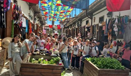 Ulaş ilkokul öğrencilerinden Divriği'ye masalsı gezi