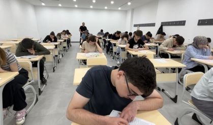 Sivas'taki Üniversite Adayları Sınav Heyecanını Provalarla Atıyor!