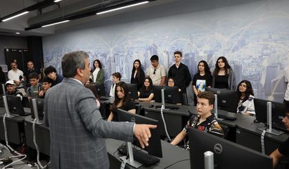 Sivas'ta o üniversiteye Talas öğrencilerinden gezi