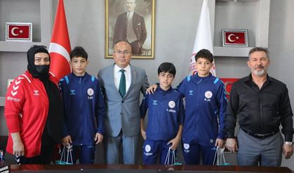 Balkan Şampiyonu Judoculardan İl Müdürü Şahin Ertem'e ziyaret