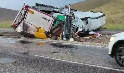 Sivas'ta Feci Kaza 1 Ağır Yaralı !