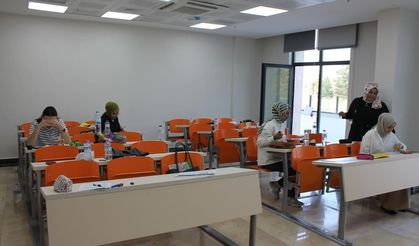 Sivas'ta aynı anda 656 öğretmen adayına eğitim merkezi