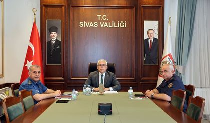 Sivas Valisi Milli Dayanışma Toplantısında
