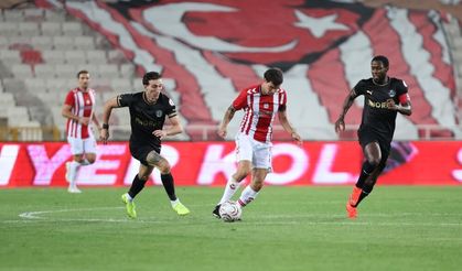 Sivasspor, Manisa FK Karşısında 2-2’yi Korudu
