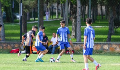 4 Eylül coşkusu sahaya taşındı! Sivas’ta genç futbolcular karşı karşıya