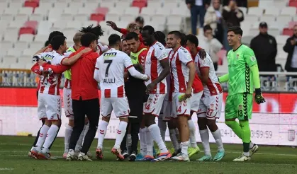 Sivasspor, ligde 6 maçlık galibiyet hasretini sonlandırdı
