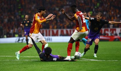 Galatasaray, Barcelona Karşısında Farklı Kaybetti