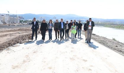 Çevik, Sivas’ın çehresini değiştiren projelere dikkat çekti