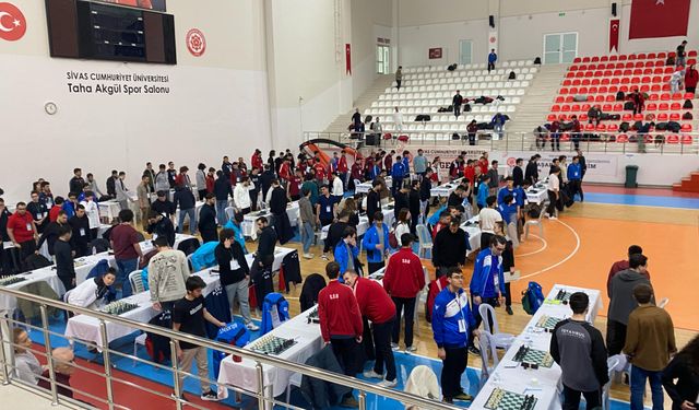 Üniversiteler Satranç Türkiye Şampiyonası Sivas'ta Başladı