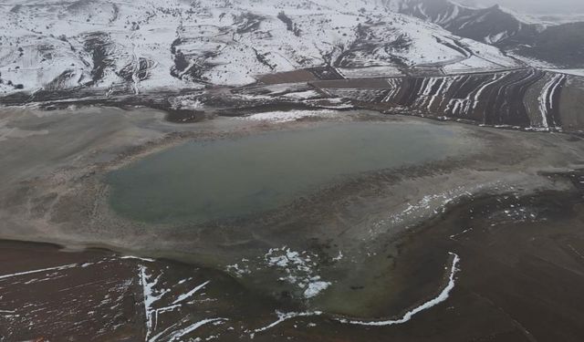 Sivas'ta Kuruyan Göl Suyuna Kavuşuyor