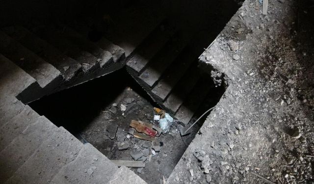 4'üncü Kattan Merdiven Boşluğuna Düştü! Hayatını Kaybetti