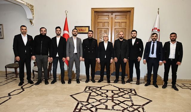 Sivas Genç MÜSİAD Vali Şimşek'i Ziyaret Etti