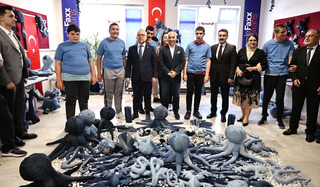 Fabrika Destekledi O Okul Fark Yarattı!