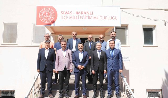 Müdür Erdoğan Sivas'ın O İlçesinde Birimleri Tek Tek Gezdi!