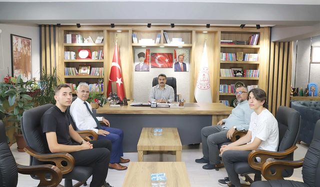 Sivas öğrencileri TEKNOFEST'te Türkiye finallerinde