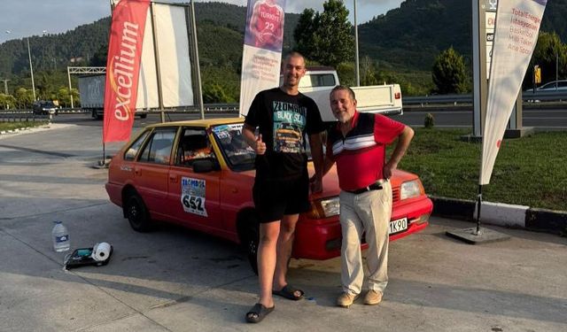 Polonya’dan yola çıkan rallide Türk misafirperverliği