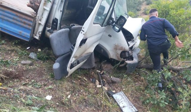Sivas'taki Feci Kazada Ortalık Savaş Alanına Döndü