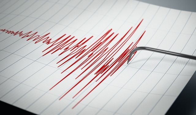 SON DAKİKA EGE DENİZLERİ AÇIKLARINDA DEPREM!