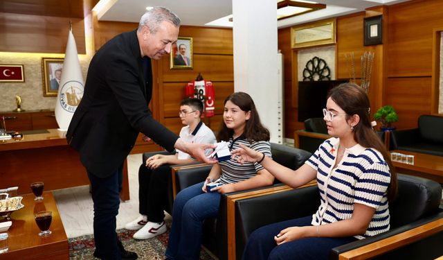 LGS’de Tam Puan Aldılar Başkan’dan Ödül Geldi