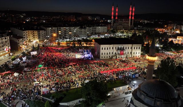 Sivas'ta 15 Temmuz, 4 Eylül ruhuyla harmanlandı
