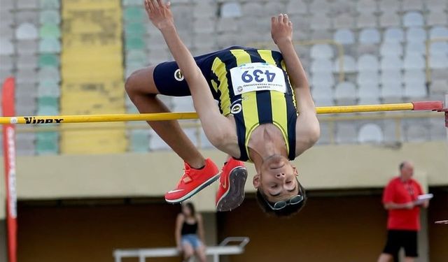 Sivaslı genç atlet Emir Yılmaz’dan büyük başarı