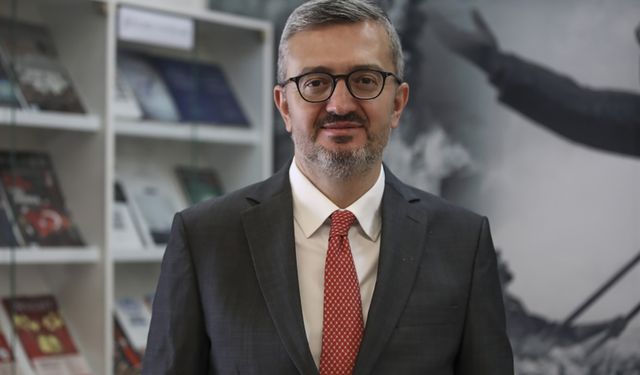 İletişim Başkanı Burhanettin Duran Kimdir?