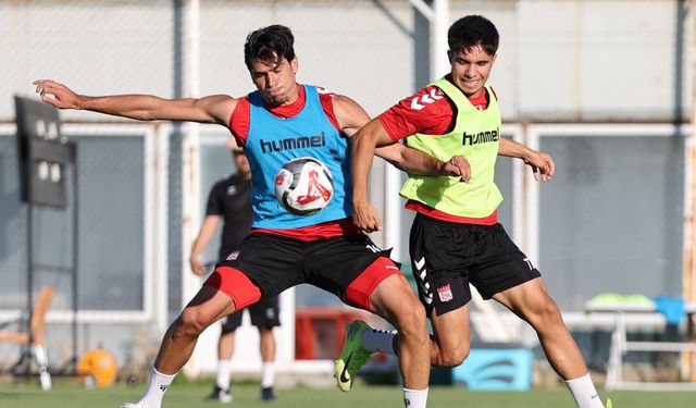 Sivasspor ara vermeden hazırlanıyor
