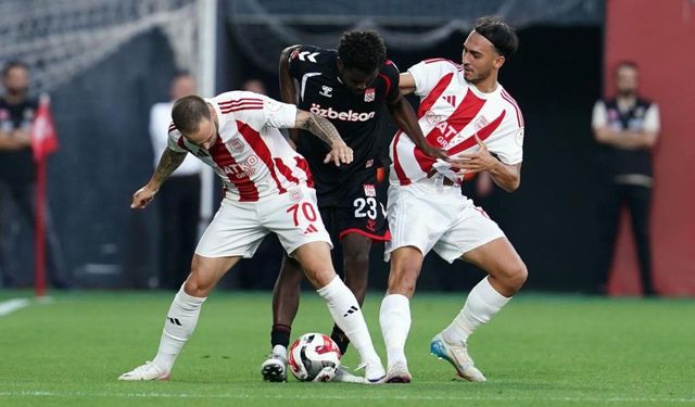 Sivasspor'da yüzler yine gülmedi! 2-1