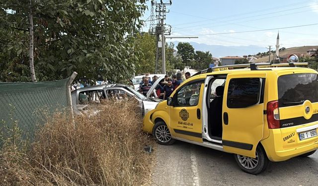 Trafik kazasında yürekleri burkan kayıp