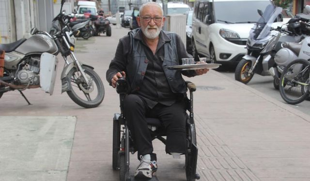 50 yıllık mesleğini bir bacağının üzerine taşıdı