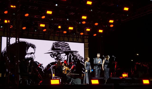 Sivas’ta Cem Karaca ve Barış Manço şarkılarıyla dolu gece