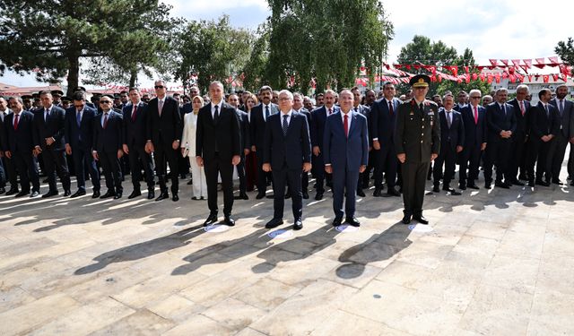 4 Eylül Kutlamaları Atatürk Anıtı’nda Başladı