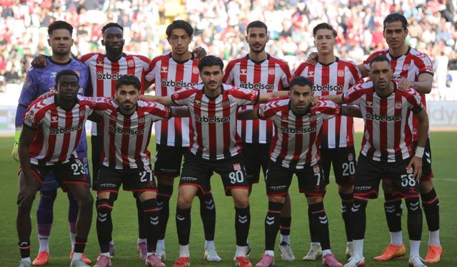 Sivasspor Evinde Gol Bulamadı! Serik Spor ile Puanlar Paylaşıldı
